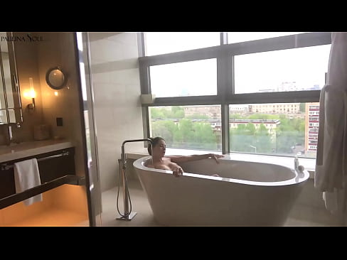 ❤️ Obrovská kočka vášnivě si honí kundu v koupelně ❤ Šukání u cs.tubsexercom.ru